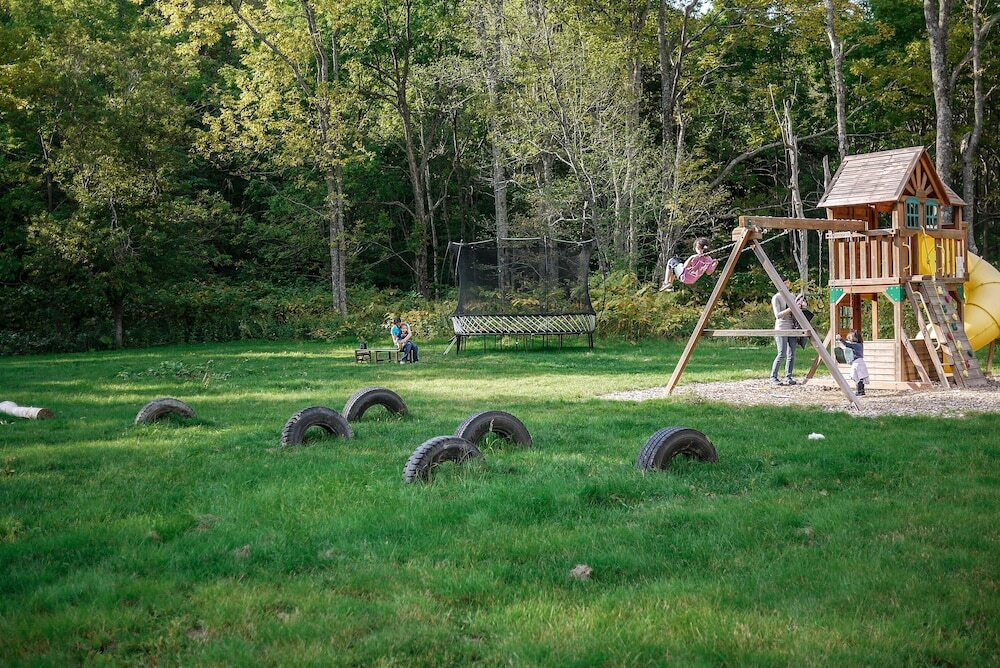子供用の遊び場 - 屋外