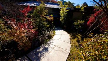 施設の入り口 / 5