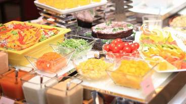 朝食ビュッフェ / 4