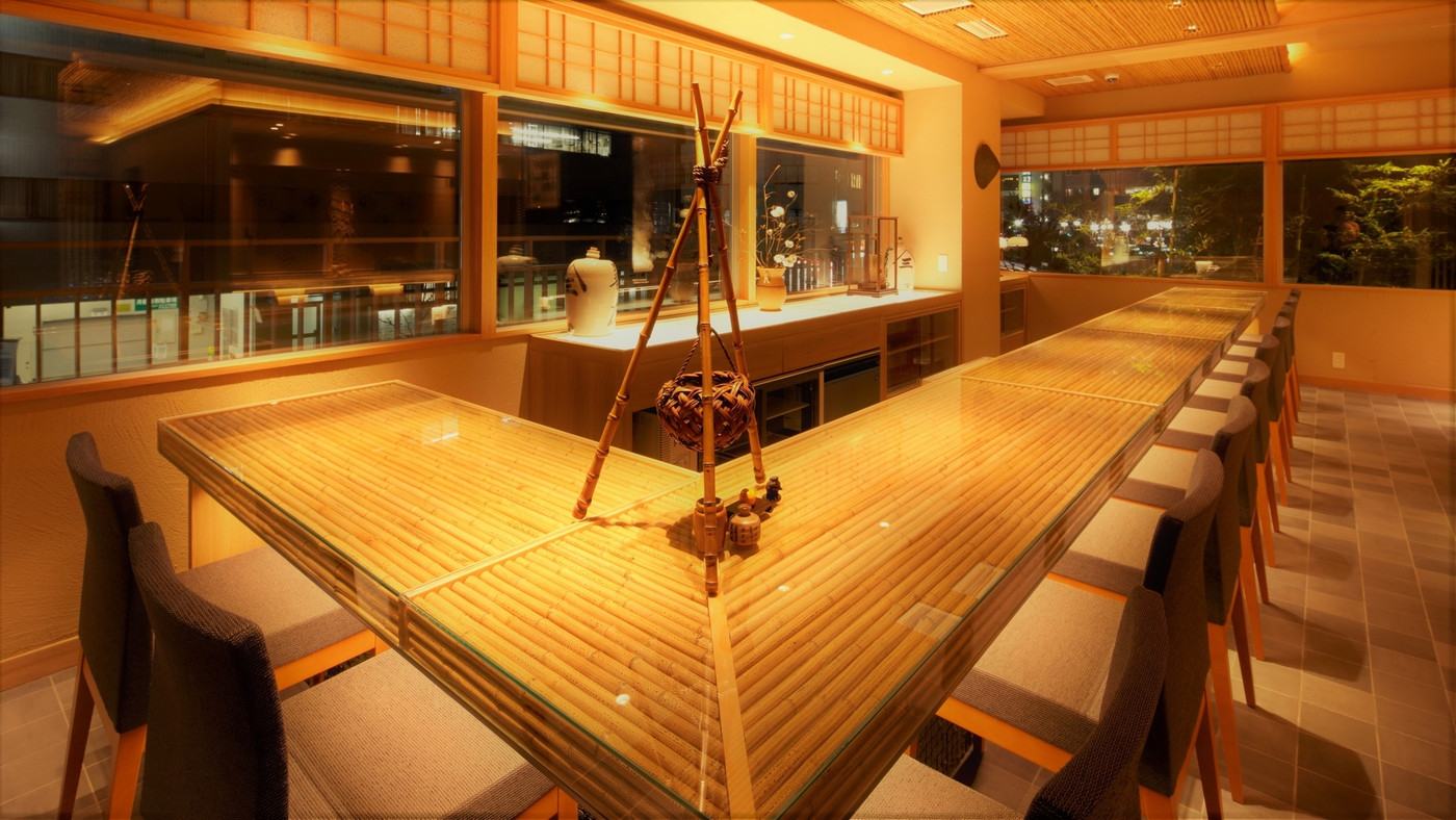 お食事は「和とBar 月の小路」でしっとりと4756783