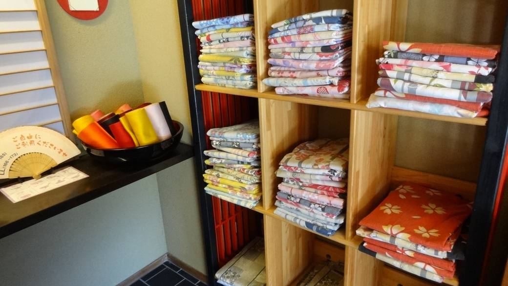 色浴衣の無料レンタルサービス / 3