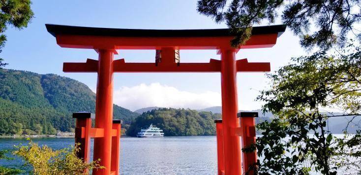 絶景の「芦ノ湖」で
開放的な気分に / 1