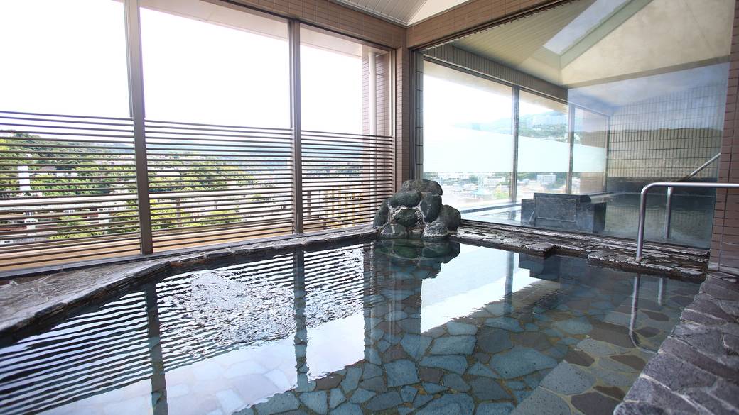 山側・露天風呂 / 2