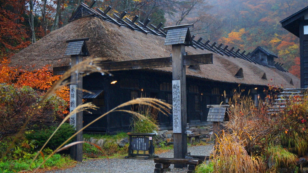 「七湯」を湯めぐり、東北の秘湯「乳湯温泉郷」秋田県4251510