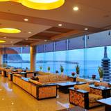 ロビーラウンジ / 2