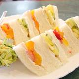 ストロベリーフィールズ（ストロベリーフィールズ）