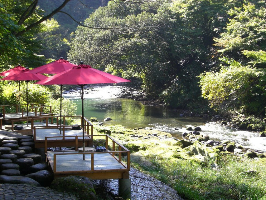 鶴仙渓川床