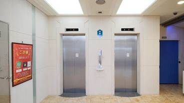 エレベーター / 1