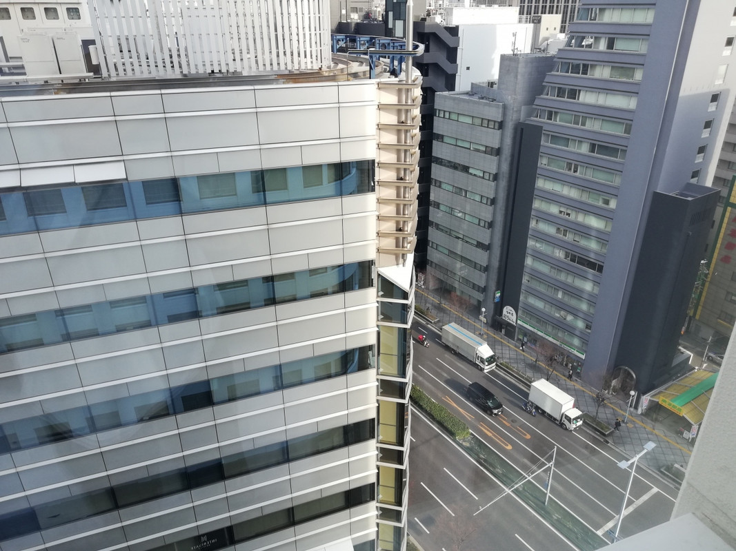 客室からの眺望。都市ですね