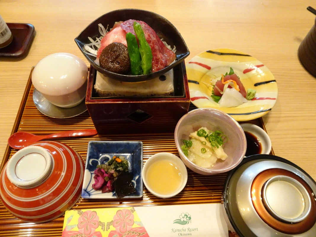 こちらはステーキ御膳