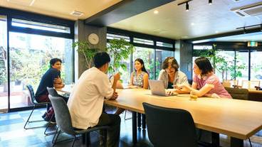 ロビーラウンジ / 5