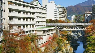 施設の正面 / 1