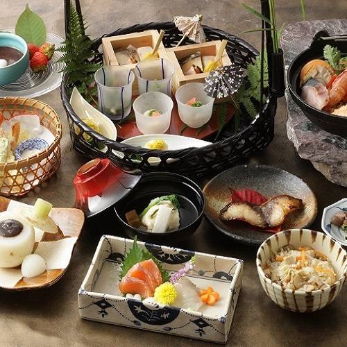 日本料理「やまぼうし」 / 1