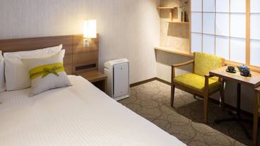 ベッドサイドには空気清浄機 / 8