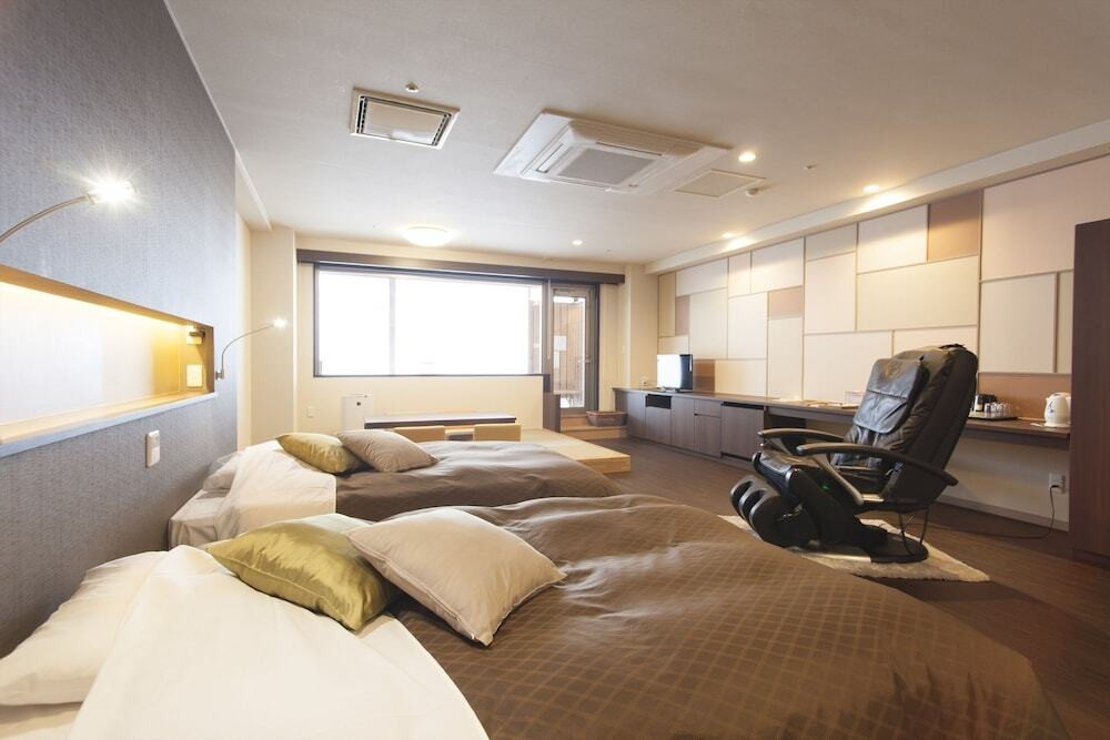 北海道の景色を満喫したあとはプールで大はしゃぎ！4246967