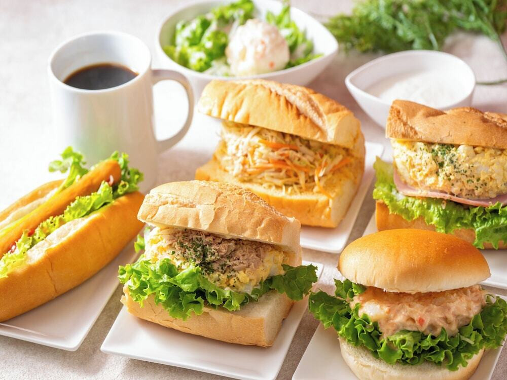 朝食