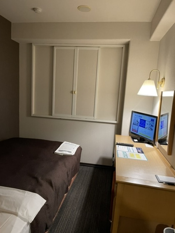 お部屋は綺礼　照明が暗めなのでもう少し明るくできるといいです