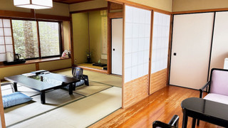 和室 (10畳一間)