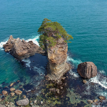 大迫力の「三王岩（さんのういわ）」を見に行こう！3633603