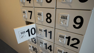 プライベート部屋　２段ベッド　下段セミダブル　上段セミダブル（２名様用）