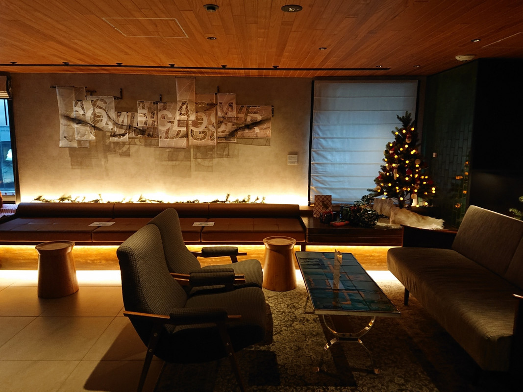 キャンバスラウンジ