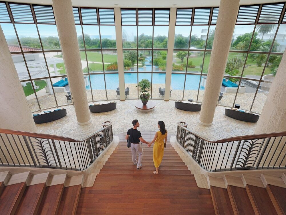 石垣島のリゾートホテルで2人の特別な思い出をつくりましょ3737055