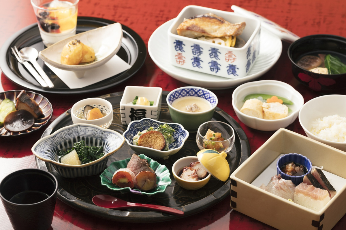 月替わりの会席料理