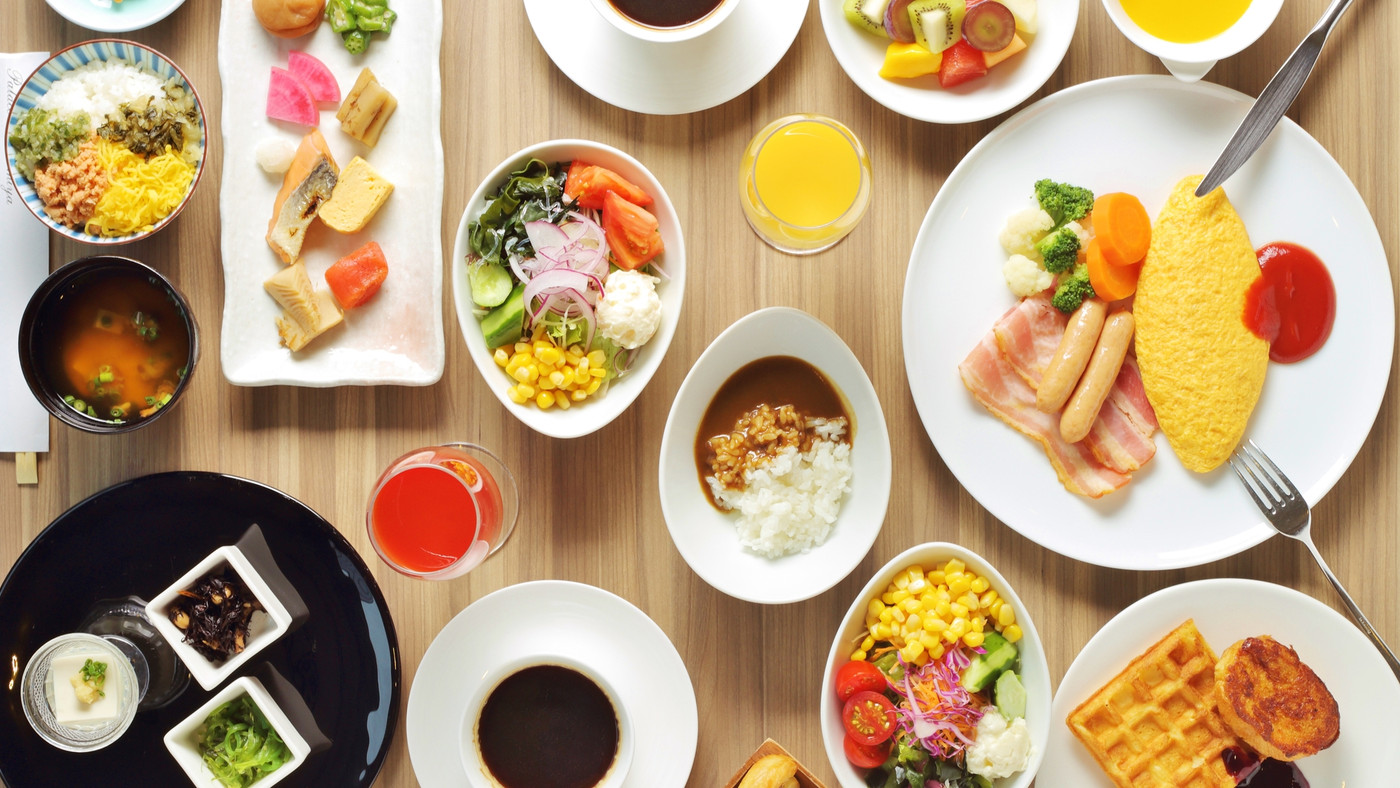 野菜たっぷりの朝食ビュッフェ。ふわふわオムレツも楽しみ♪4271105