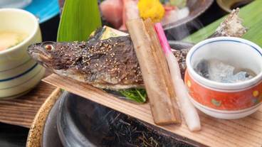 食事・飲み物 / 23