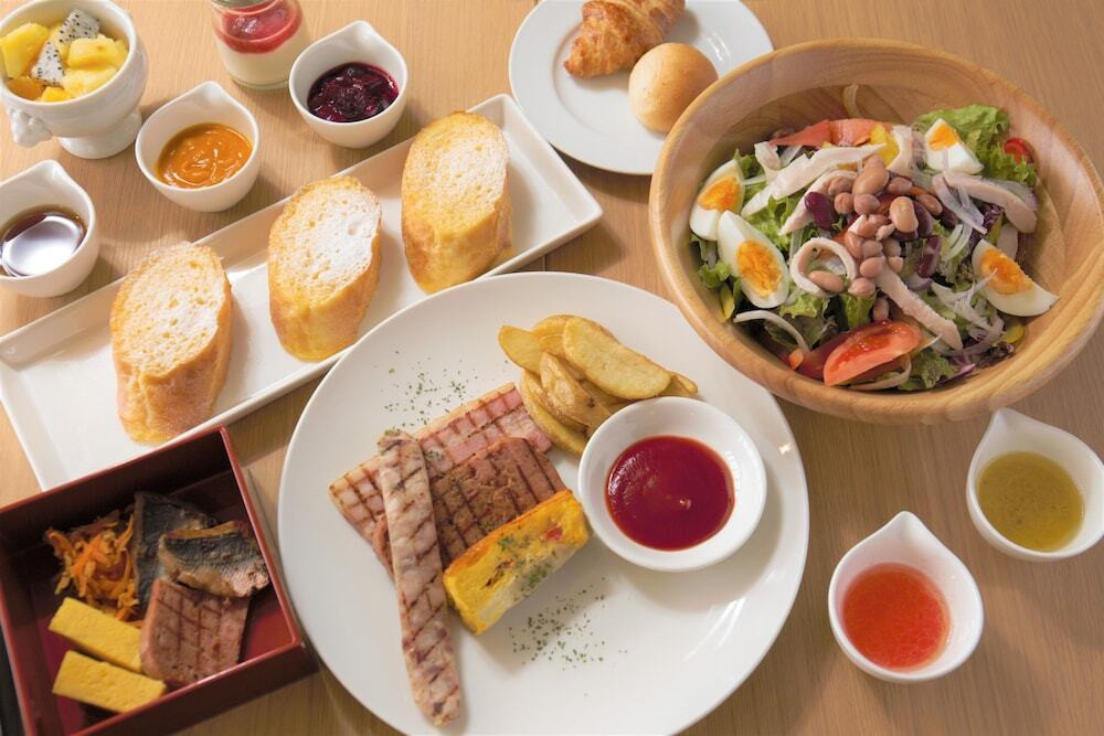 朝食のプレート