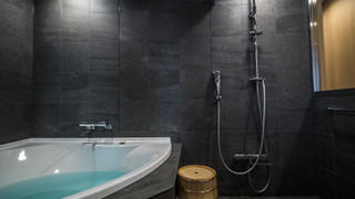 デラックス ツインルーム ベッド (複数台),すりガラス,禁煙