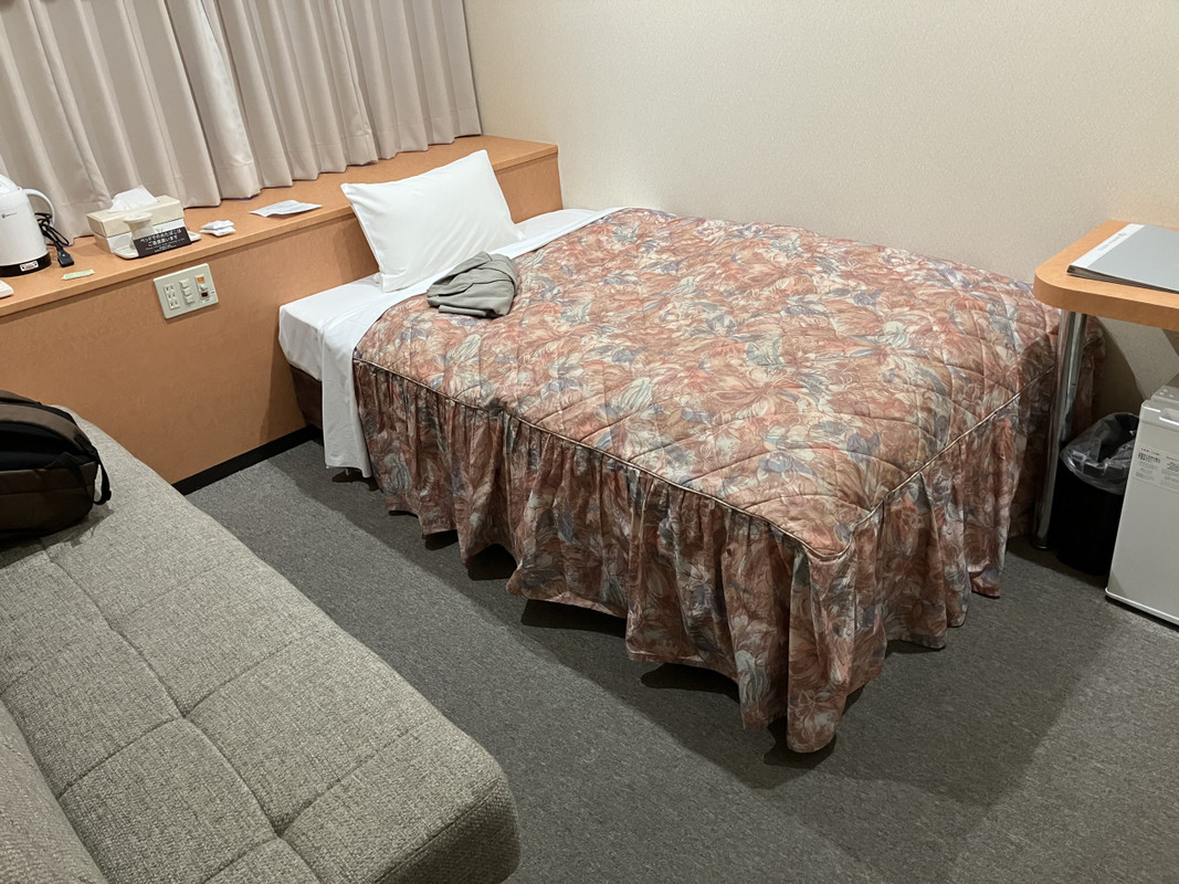 シングル洋室