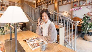 ロビーラウンジ / 11