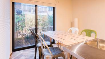 客室内のダイニングエリア / 12