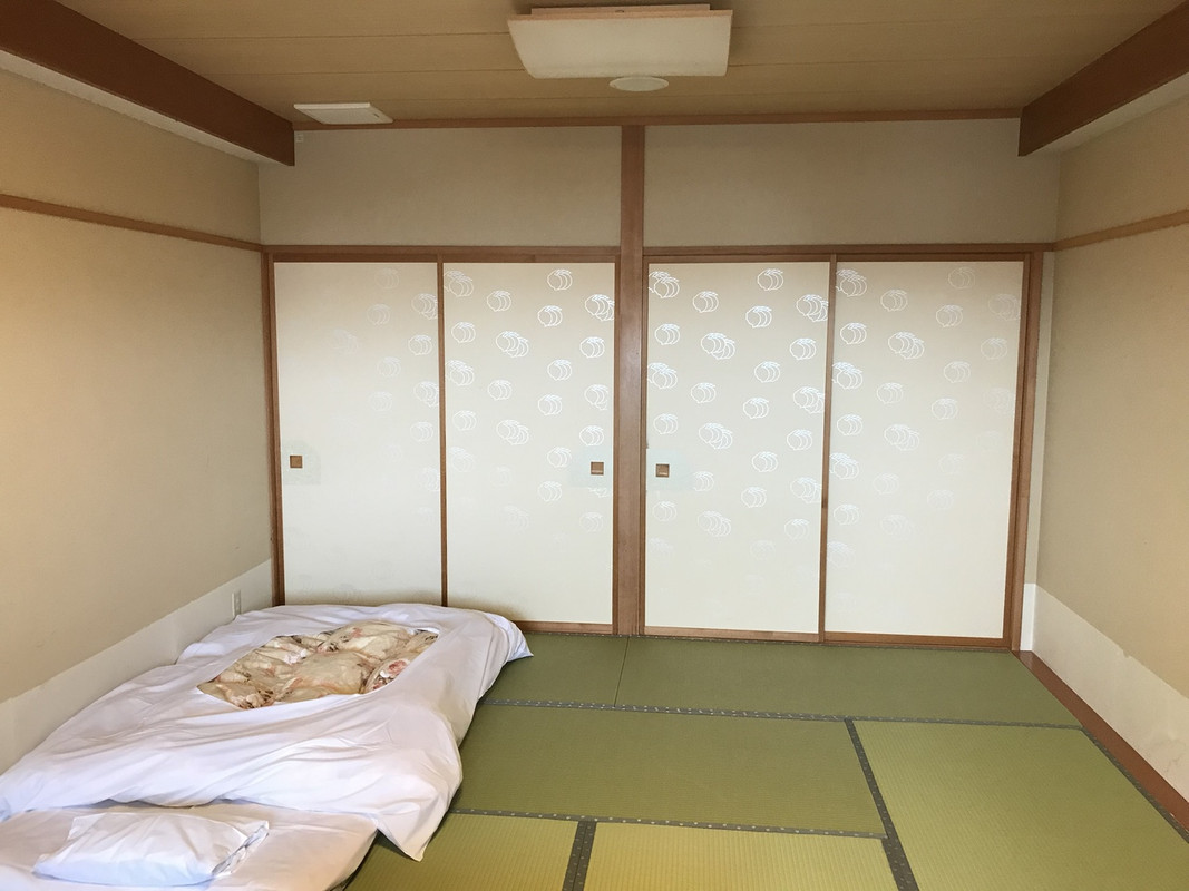 久しぶりの布団で寝るのもよかった