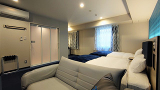 ユニバーサルツイン ダブル2台 ソファベッド1台 禁煙