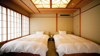 飛天館 和室ベッドルーム