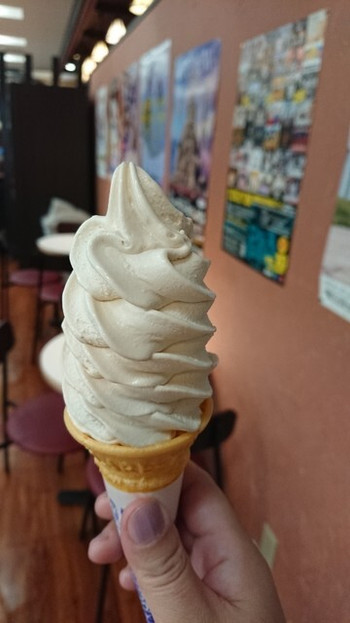 「安藤醸造元 北浦本館」 料理 111405120 しょうゆソフトクリーム 350円