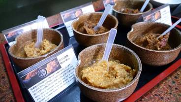 食事・飲み物 / 25