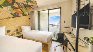 スタジオ シングルベッド 2 台 コーナー (Side by Side Plus)