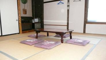 客室内のダイニングエリア / 6