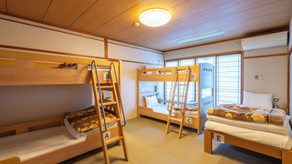 ファミリールーム 共用バスルーム (大人5名)