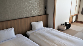 和洋室(ツイン＋和室6畳）バス・ウォシュレットトイレ付　オーシャンビュー