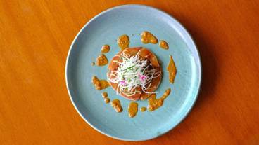 食事・飲み物 / 32