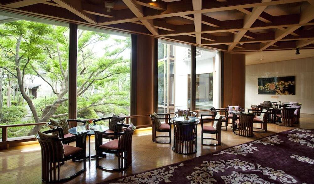 宿泊者専用ラウンジ / 3