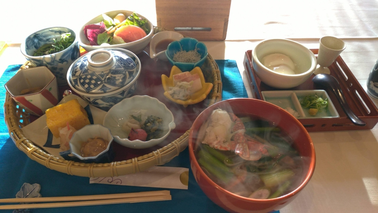 海の幸がふんだんに使われた、浜っ子料理をいただきます4759221