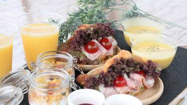 食事・飲み物 / 4