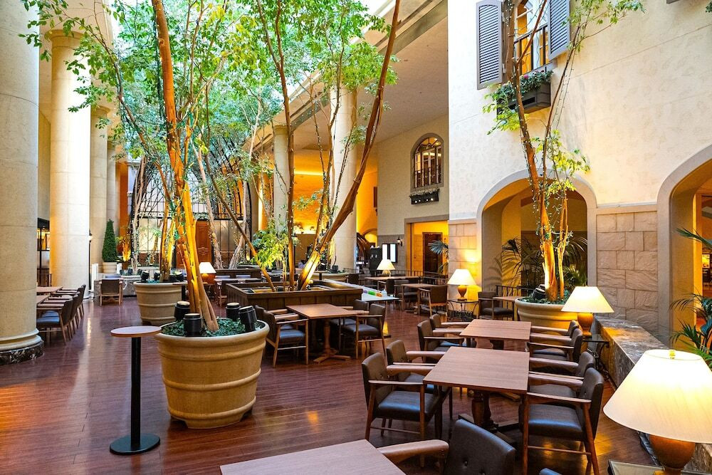 ロビーラウンジ①