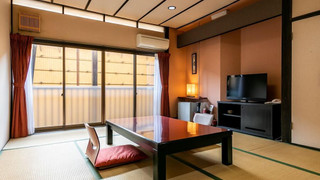 １０畳(アウトバス・トイレなし)お部屋の向いに専用トイレ有り