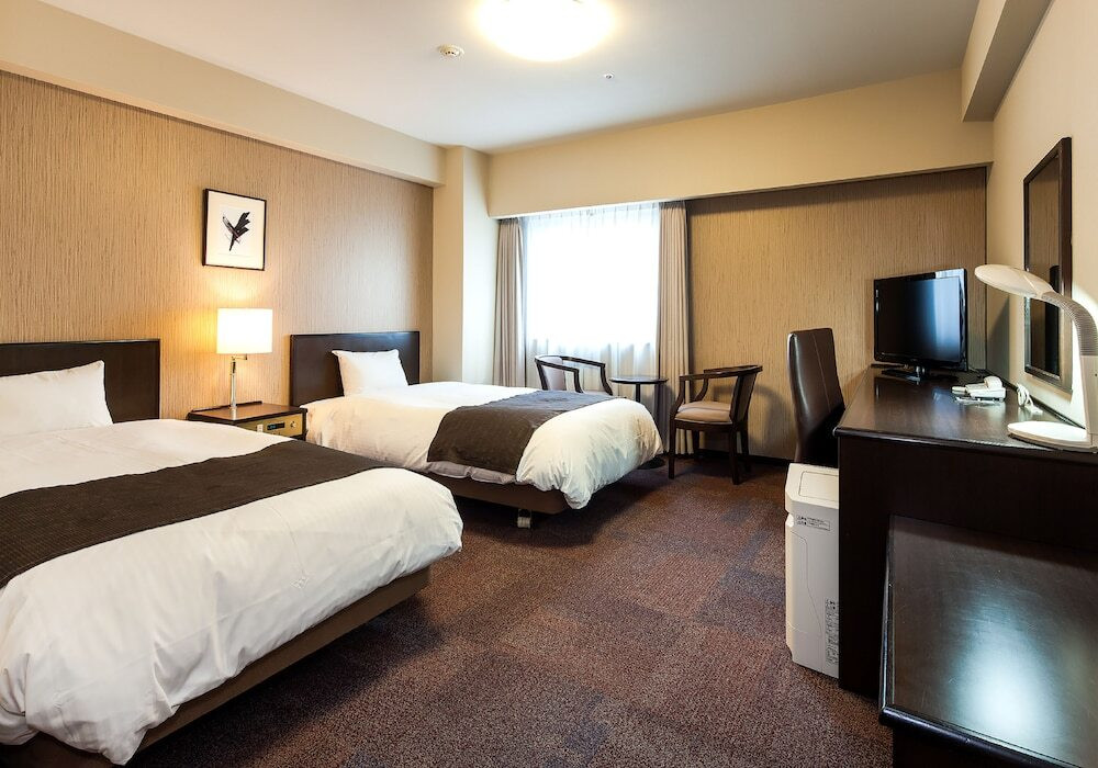 水戸駅南口から徒歩約1分3906655